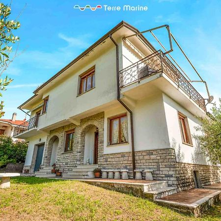 Villa Pina Riccò del Golfo di Spezia Eksteriør billede